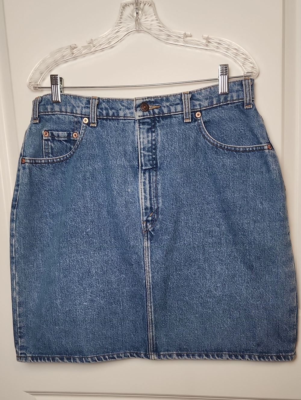 Levi's Mini Skirt Size 36